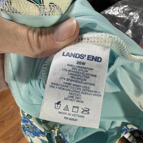 Lands' End swimsuit 26 blue floral one piece slimming plus size beach feminine - Picture 4 of 6